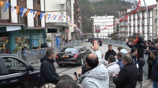 Cumhurbaşkanı Erdoğan, baba ocağı G&uuml;neysu&rsquo;dan ayrıldı
