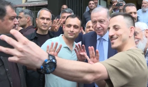 Cumhurbaşkanı Erdoğan Beyoğlu&rsquo;nda vatandaşlarla buluştu
