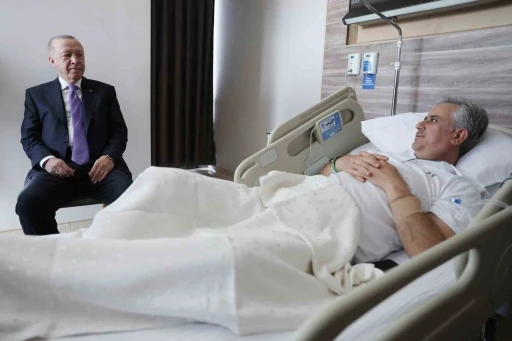 Cumhurbaşkanı Erdoğan’dan AK Parti Genel Başkan Yardımcısı Yalçın’a &quot;geçmiş olsun&quot; ziyareti
