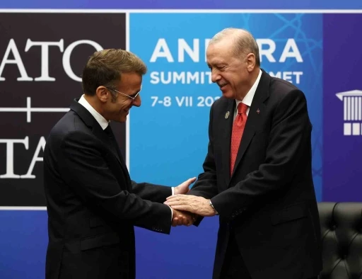 Cumhurbaşkanı Erdoğan, Macron ile g&ouml;r&uuml;şt&uuml;
