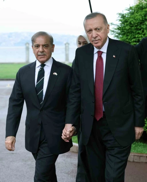Cumhurbaşkanı Erdoğan Pakistan Başbakanı Şerif ile görüştü
