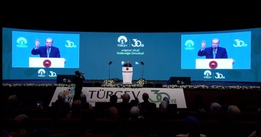 Cumhurbaşkanı Erdoğan: "Akışa y&ouml;n veren bir gen&ccedil;lik yetiştireceğiz"
