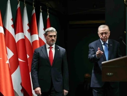 Cumhurbaşkanı Erdoğan: &quot;Gürcistan ile yeni ticaret hedefimiz 5 milyar dolara emin adımlarla ilerliyoruz&quot;
