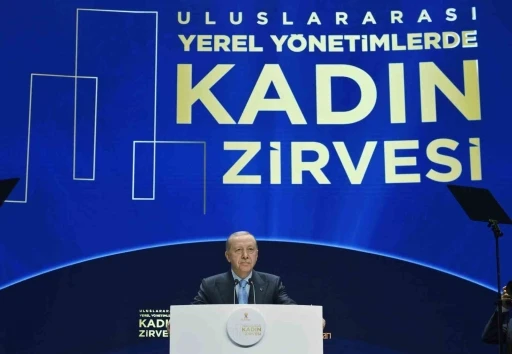 Cumhurbaşkanı Erdoğan: &quot;Hiçbir ayrım yapmadan şehrine hizmet edenin yanında, şehrini yağmalayanın karşısında olacağız&quot;
