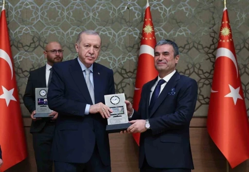 Cumhurbaşkanı Erdoğan: &quot;Milleti provoke eden, halkı galeyana getiren, insanımıza hakaret eden gazeteci olmaz&quot;
