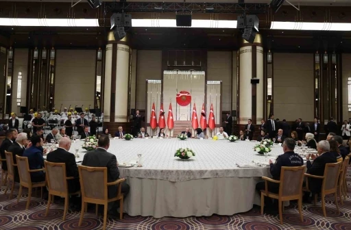 Cumhurbaşkanı Erdoğan: &quot;Sorumsuz boykot çağrılarıyla girişimciyi batırmak için çabalayan muhteris siyasetçilere prim vermeyeceğiz&quot;
