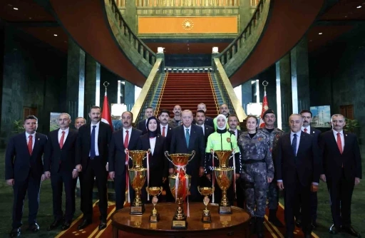Cumhurbaşkanı Erdoğan T&uuml;rk Polis Teşkilatı&rsquo;nın 181. yılını kutladı
