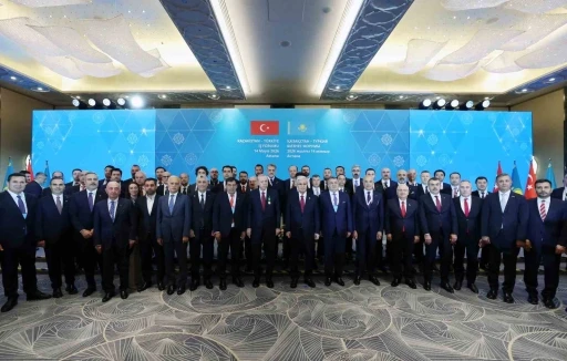 Cumhurbaşkanı Erdoğan T&uuml;rkiye-Kazakistan İş Forumu kapanışında konuştu:"Hazar Ge&ccedil;işli Orta Koridor&rsquo;un ihyası i&ccedil;in &ccedil;alışıyoruz"
