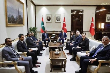 Cumhurbaşkanı Yardımcısı Yılmaz, Maldivler Cumhurbaşkanı Muizzu ile görüştü
