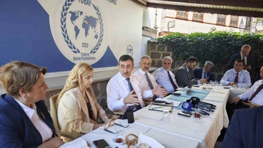 Cumhurbaşkanı Yardımcısı Yılmaz: "Ter&ouml;rs&uuml;z T&uuml;rkiye ile ilgili yasal d&uuml;zenlemeler bu yasama d&ouml;nemine yetişsin diye bir gayret var"
