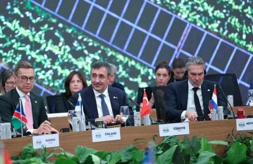 Cumhurbaşkanı Yardımcısı Yılmaz: &quot;Yenilenebilir enerjinin kurulu güç içindeki payını yüzde 60’a çıkardık&quot;
