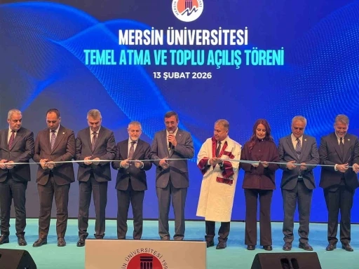 Cumhurbaşkanı Yardımcısı Yılmaz: "Y&uuml;ksek&ouml;ğretimde k&ouml;kl&uuml; d&ouml;n&uuml;ş&uuml;m ger&ccedil;ekleştirdik"
