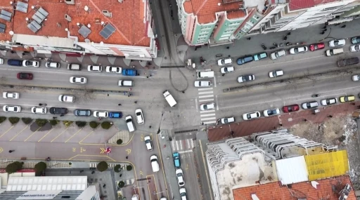 Cumhuriyet Caddesi anketinden "yeniden d&uuml;zenlenmesi" kararı &ccedil;ıktı
