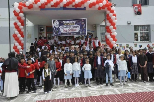 Cumhuriyet İlk ve Ortaokulu&rsquo;nda &lsquo;Bilim ve Sanat Ş&ouml;leni&rsquo; d&uuml;zenlendi
