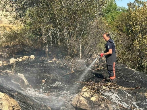 Darende’de bahçe yangını
