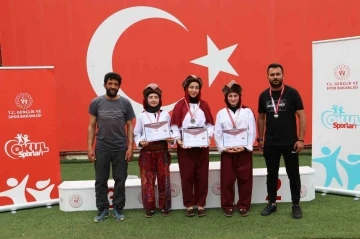 Darendeli kız öğrenciler Türkiye Şampiyonası’nda finale kaldı
