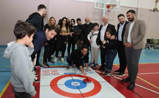 Darıca’da curling turnuvası heyecanı
