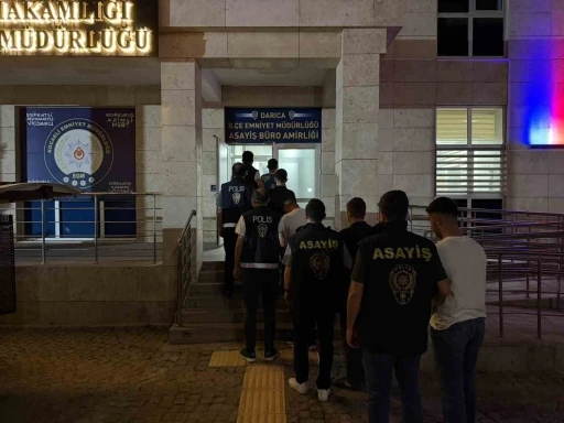 Darıca&rsquo;da market ve kuyumcu yağmalayan 5 ş&uuml;pheli tutuklandı
