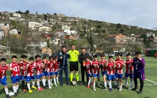 Darıca Kalespor U11, İstanbul şampiyonu oldu

