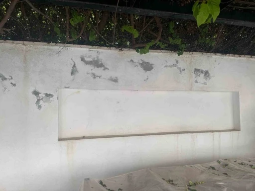DATÇA'DA YÜRÜYÜŞ YOLUNDAKİ DUVARA RENKLİ DOKUNUŞ