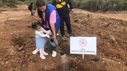 Datça’da fidanlar toprakla buluştu