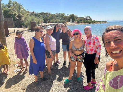 Dat&ccedil;a'da Y&uuml;zme &Ouml;ğrenirken Eğitime Destek Oldular