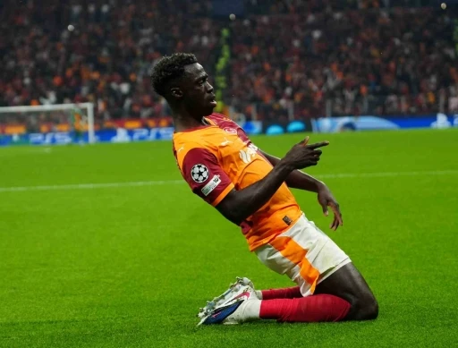 Davinson Sanchez bu sezonki 2. gol&uuml;n&uuml; kaydetti
