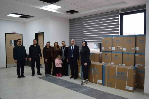 Dayanışmayla okula 26 adet klima kazandırıldı
