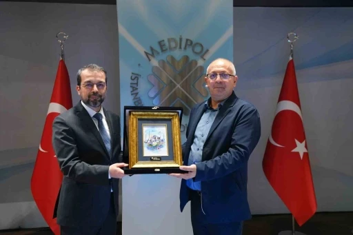 Dekolonizasyon ve yeni bir d&uuml;nya ihtiyacı Medipol&rsquo;de masaya yatırıldı
