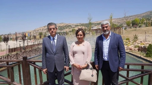 DEM Parti’den ihraç edilen Kayır, Başkan Yarka’yı ziyaret etti
