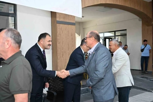 Demirci&rsquo;de geleneksel bayramlaşma programına yoğun katılım
