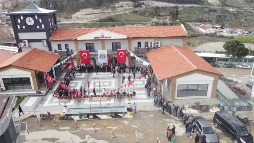Demirci’de halkla bayramlaşma programına yoğun katılım
