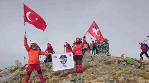 Demircili dağcılar Kaz Dağlarına tırmandı
