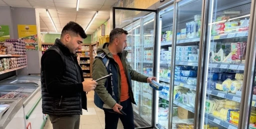 Demir&ouml;z&uuml;&rsquo;nde marketler denetlendi
