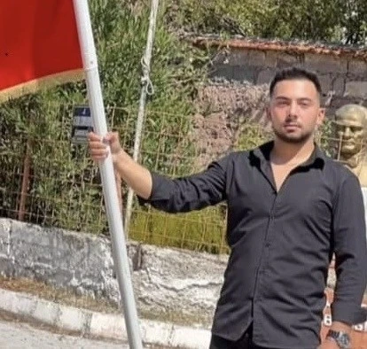 Denize atlayarak başını kuma çarpan genç hayatını kaybetti
