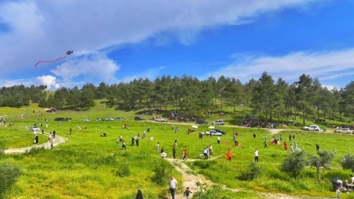 Denizli B&uuml;y&uuml;kşehirden &ccedil;ocuklara &ouml;zel şenlik
