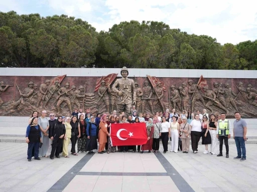Denizli Büyükşehirden kırsaldaki kadınlara anlamlı Çanakkale yolculuğu