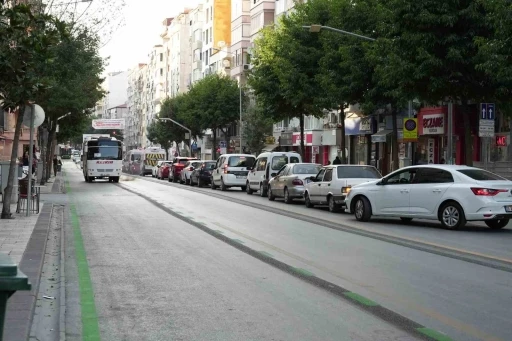 Denizli Büyükşehrin ‘Otobüs Yolu’ projesinde şikayetler her geçen gün artmaya devam ediyor
