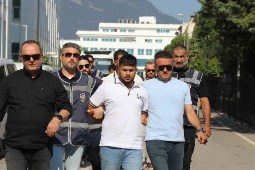Denizli&rsquo;de eğlence mekanını kurşunlayan 4 ş&uuml;pheli tutuklandı
