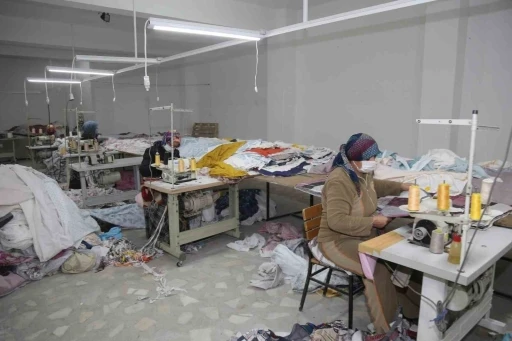 Denizli&rsquo;de fason sekt&ouml;r&uuml; can &ccedil;ekişiyor
