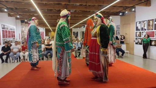 Denizli&rsquo;de sandıkta bekleyen hazineler g&uuml;n y&uuml;z&uuml;ne &ccedil;ıktı
