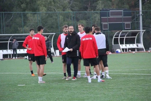 Denizli İdmanyurdu ilk yarının son ma&ccedil;ına hazır
