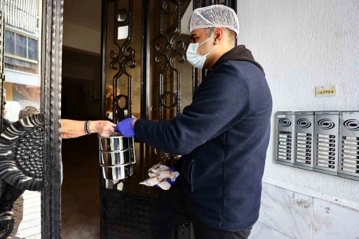 Denizli&rsquo;nin iyilik sofrası 100 kat b&uuml;y&uuml;d&uuml;
