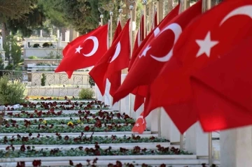 Denizli ter&ouml;rle m&uuml;cadelede 295 evladını şehit verdi
