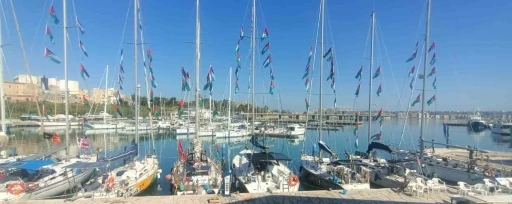 Denizlili g&ouml;n&uuml;ll&uuml; Salih Tekin Sumud Filosuna katılmak i&ccedil;in İtalya&rsquo;da
