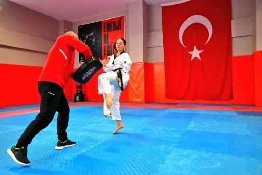 Denizlili sporcu M&uuml;nih yolcusu
