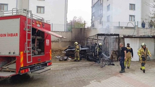Depoda &ccedil;ıkan yangında t&uuml;p bomba gibi patladı
