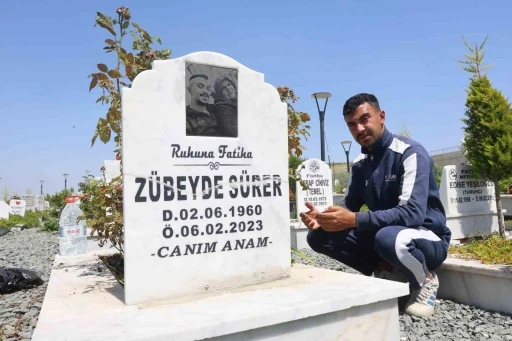 Deprem mezarlığında buruk anneler g&uuml;n&uuml;
