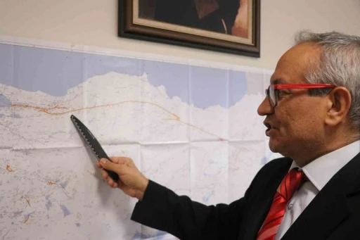 Deprem uzmanı Ateş: &quot;250-300 yıl gibi süreçte deprem beklenmiyor&quot;
