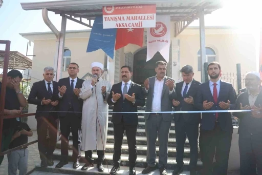 Depremin yıktığı kentte inşası tamamlanan 107’nci cami ibadete açıldı
